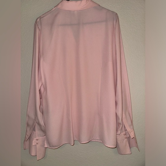 VINTAGE PINK BUTTON UP - Picture 2 of 2